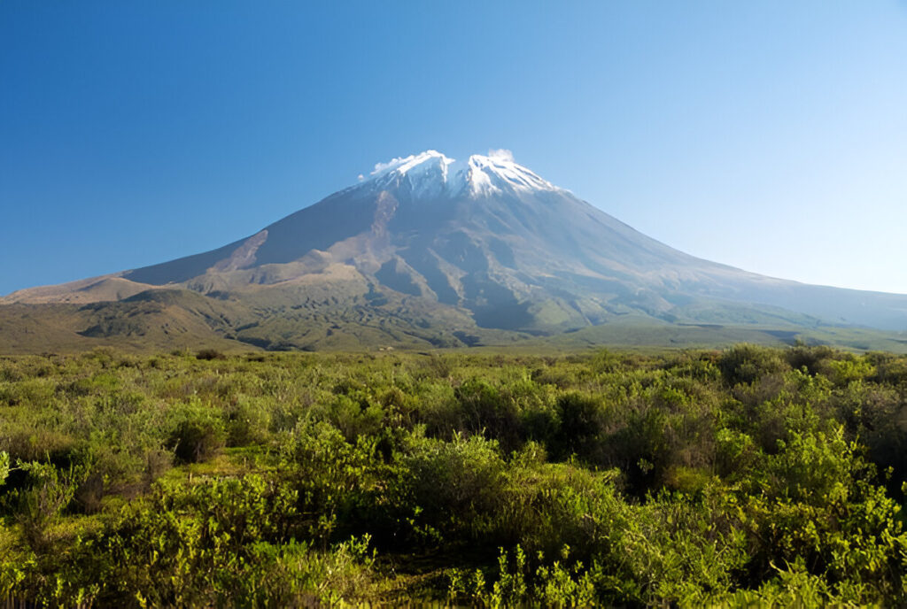 Le Mount Sinabung, volcan puissant 