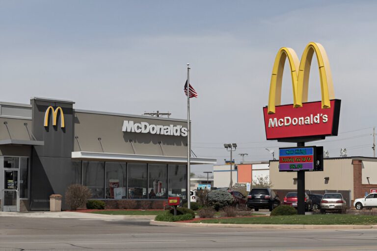 Prix McFlurry McDo 2025 : combien coûte ce dessert glacé ?